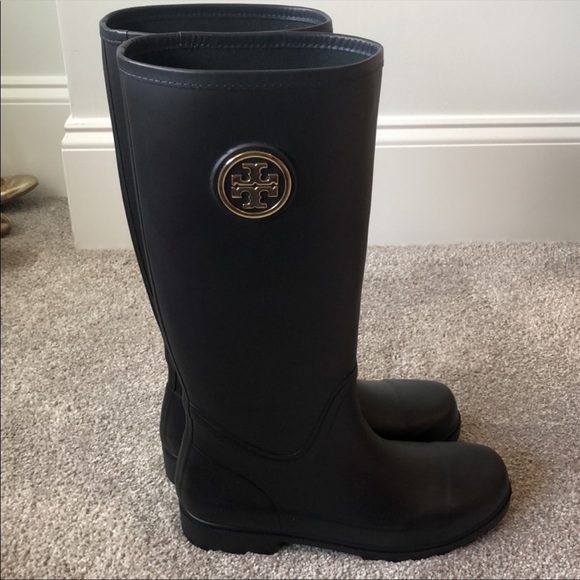 NWT Tory Burch Logo Rubber Rain Boots - Picture 10 of 14